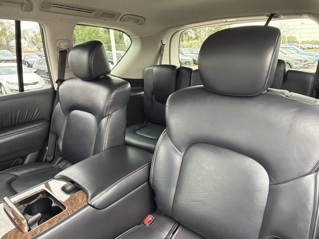 Used 2017 INFINITI QX80 4WD w/ Driver Assistance Package image 32