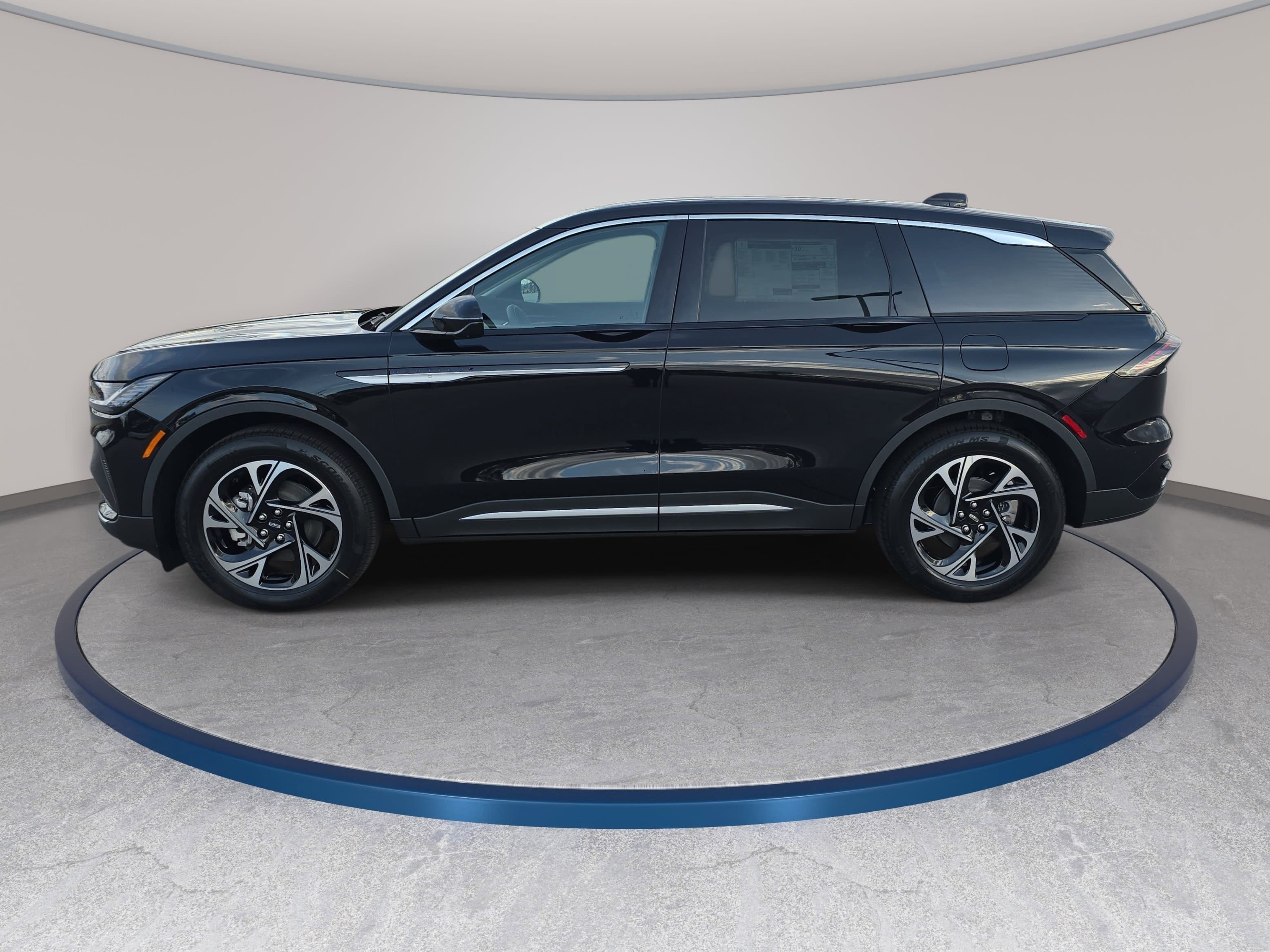 New 2026 Lincoln Nautilus Premier w/ Equipment Group 102A AWD/4WD image 8