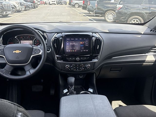 Certified 2023 Chevrolet Traverse LT FWD image 19