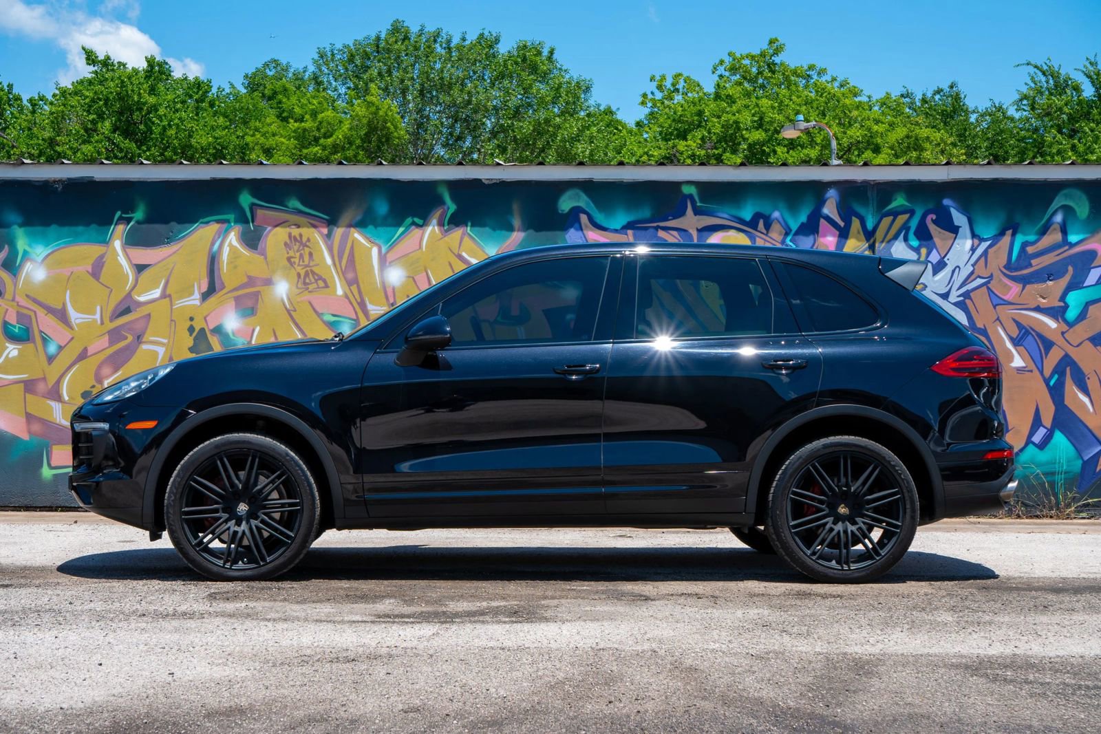Used 2015 Porsche Cayenne S AWD/4WD image 6