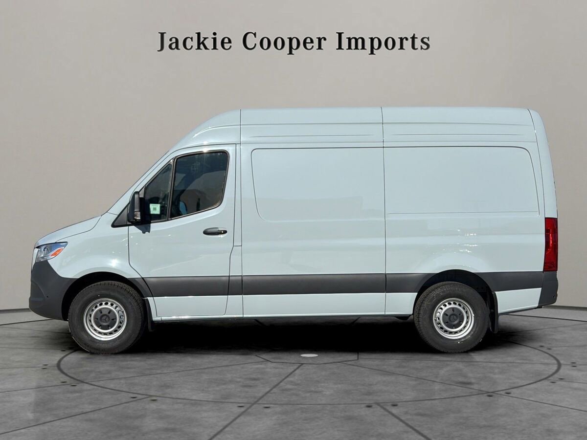 New 2026 Mercedes-Benz Sprinter 2500 image 2