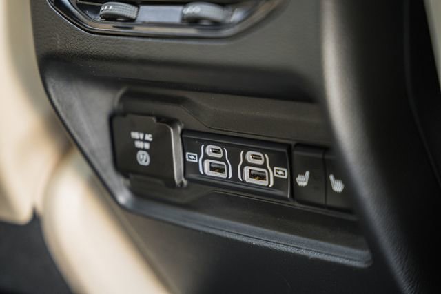 Used 2023 Jeep Grand Cherokee 4WD 4xe w/ Luxury Tech Group II image 35