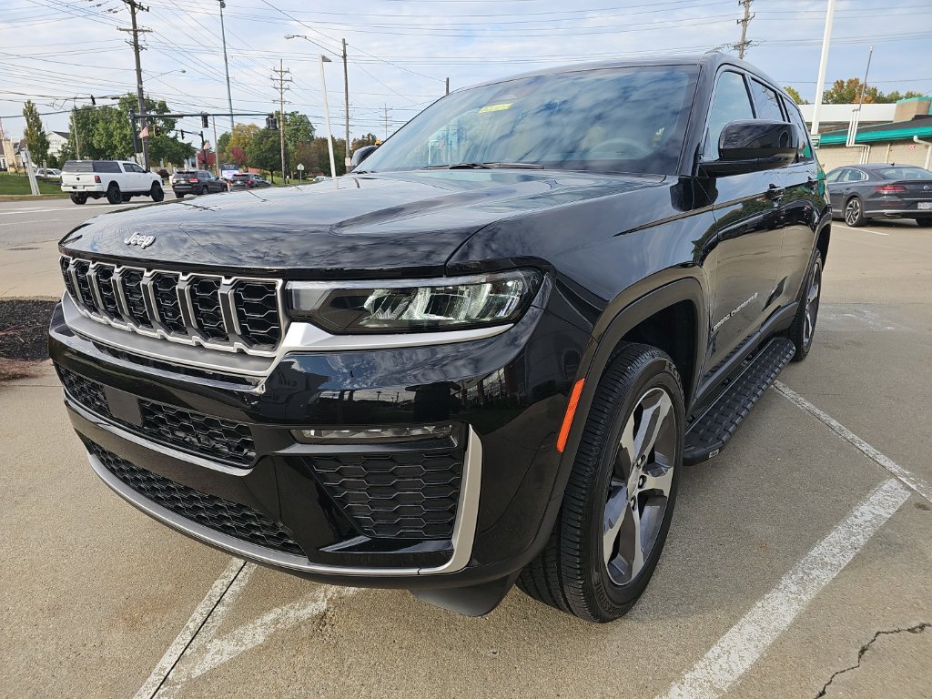 Used 2026 Jeep Grand Cherokee L Limited AWD/4WD image 8