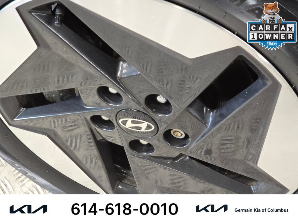 Used 2024 Hyundai Kona Limited FWD image 12