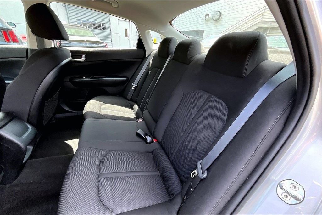 Used 2020 Kia Optima LX FWD image 17