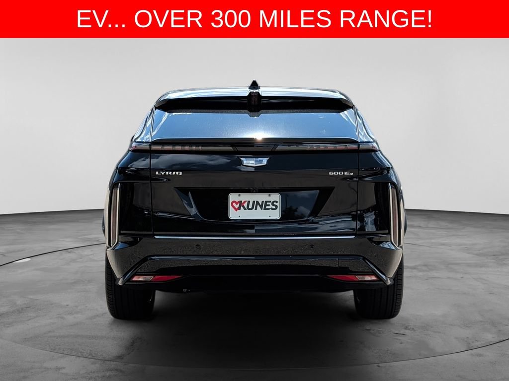 Used 2024 Cadillac Lyriq Luxury w/ LPO, Floor Liner Package AWD/4WD image 6