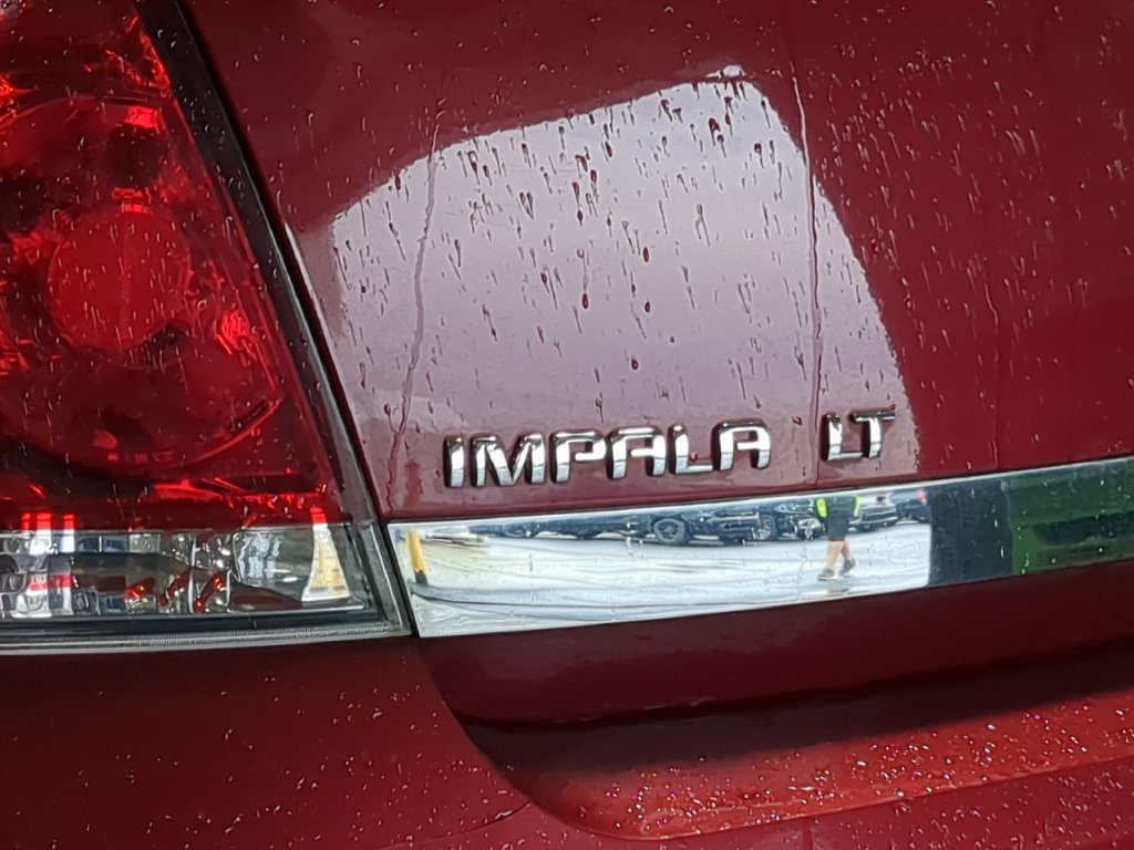 Used 2009 Chevrolet Impala LT FWD image 16