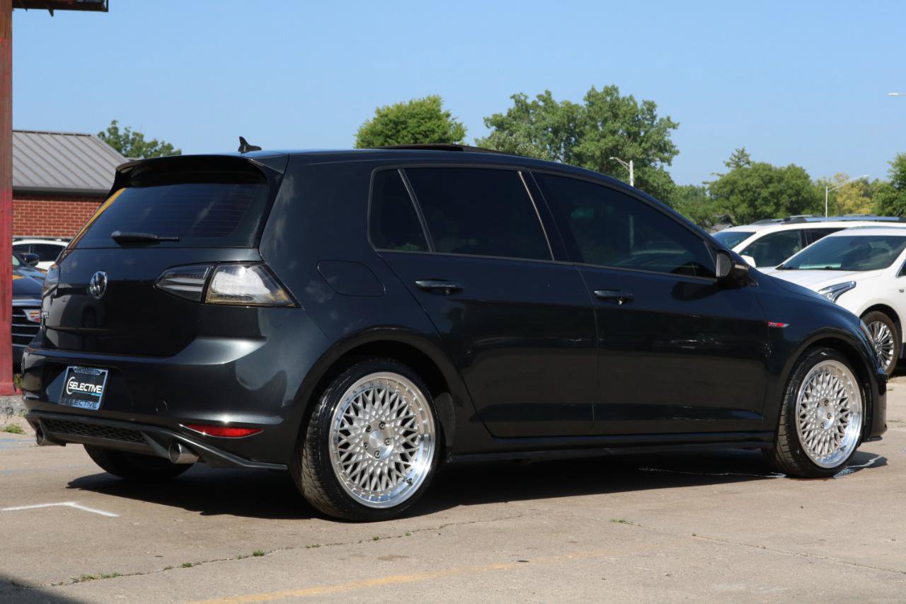 Used 2015 Volkswagen GTI SE w/ Lighting Package (SEL) FWD image 10
