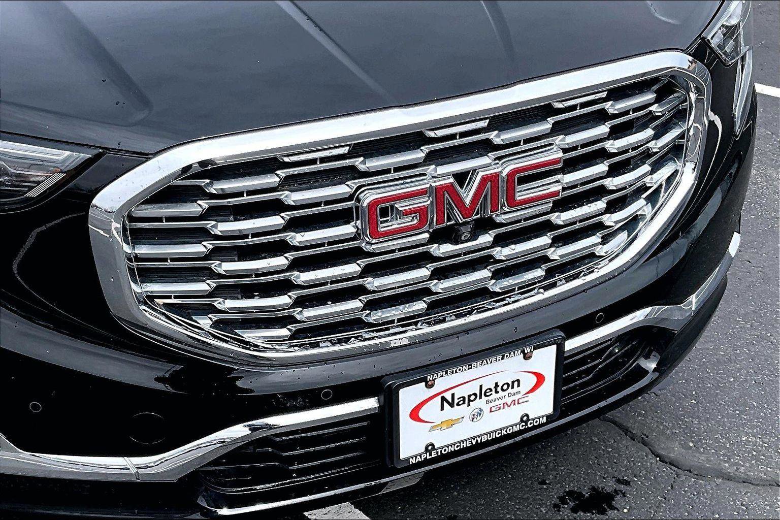 Used 2020 GMC Terrain Denali w/ Denali Premium Package AWD/4WD image 28