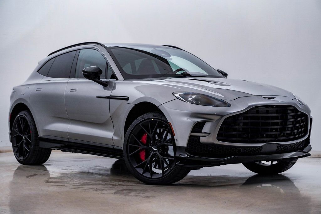 New 2026 Aston Martin DBX 707 image 1