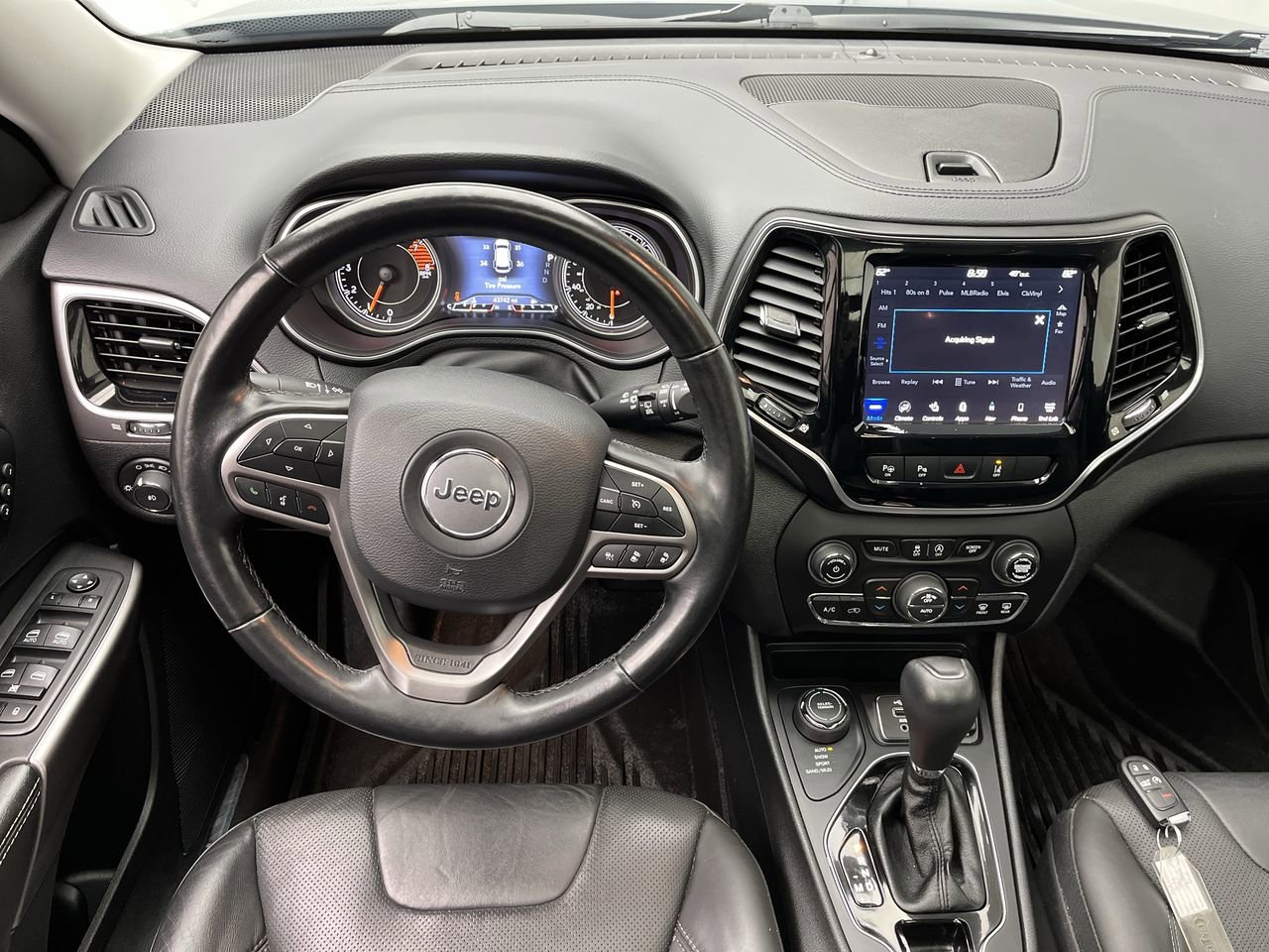 Used 2021 Jeep Cherokee Limited w/ Elite Package AWD/4WD image 15