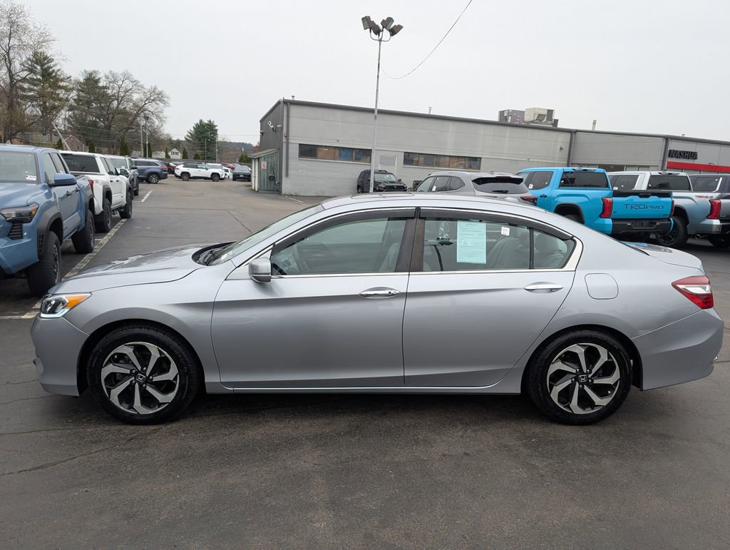 Used 2016 Honda Accord EX image 3