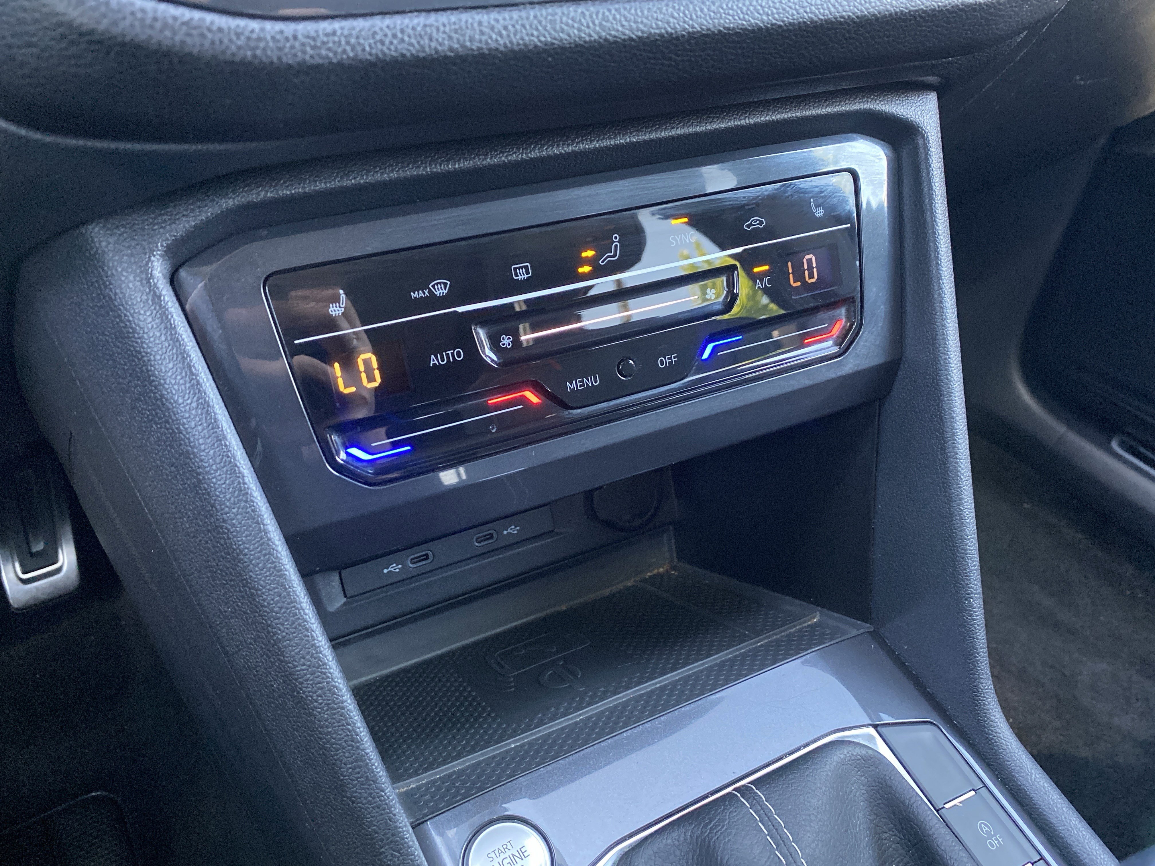 Used 2023 Volkswagen Tiguan SE R-Line FWD image 40