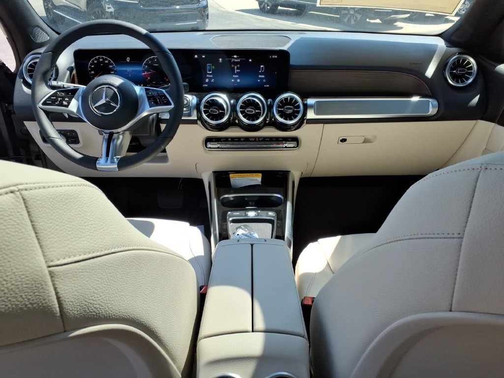 New 2026 Mercedes-Benz GLB 250 4MATIC image 28