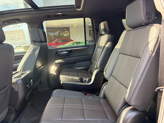 New 2026 Chevrolet Suburban High Country image 24