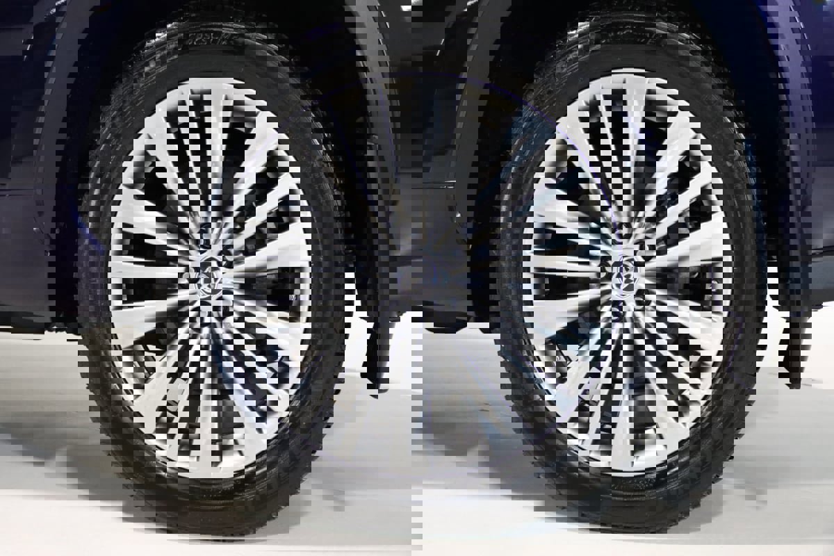 Used 2021 Toyota Highlander Platinum image 78