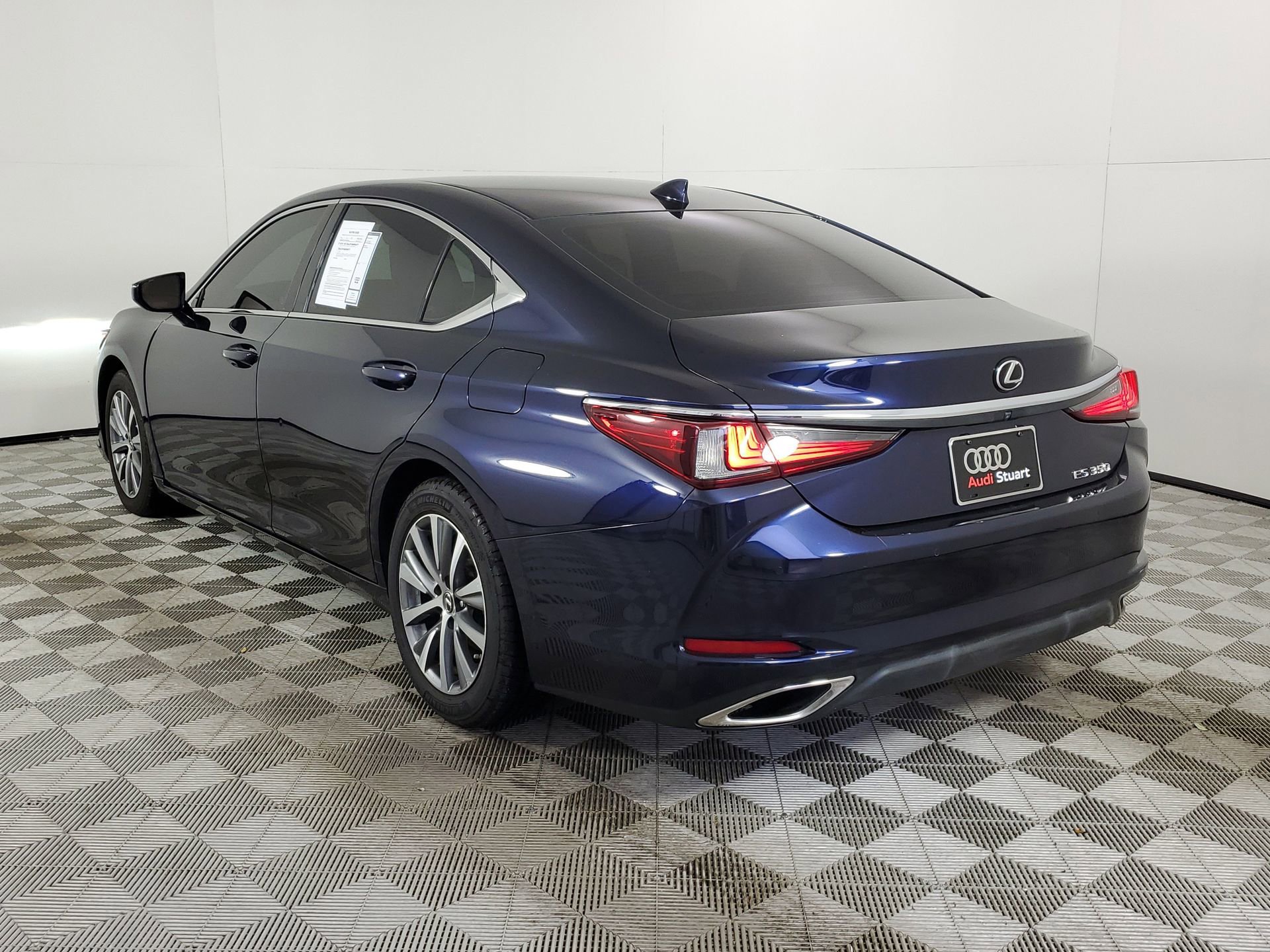 Used 2020 Lexus ES 350 w/ Premium Package image 8