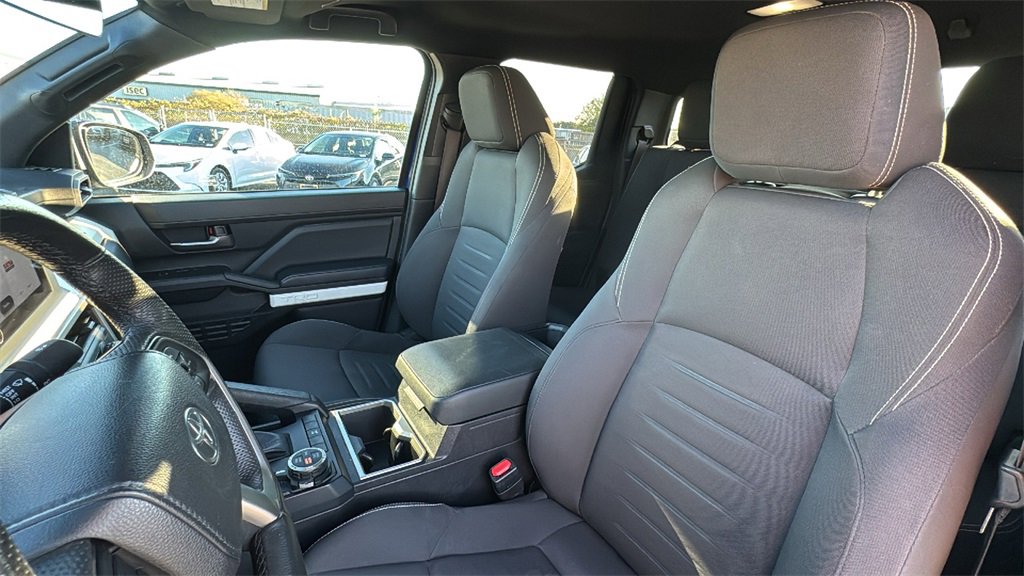 Used 2024 Toyota Tacoma TRD Off-Road image 19