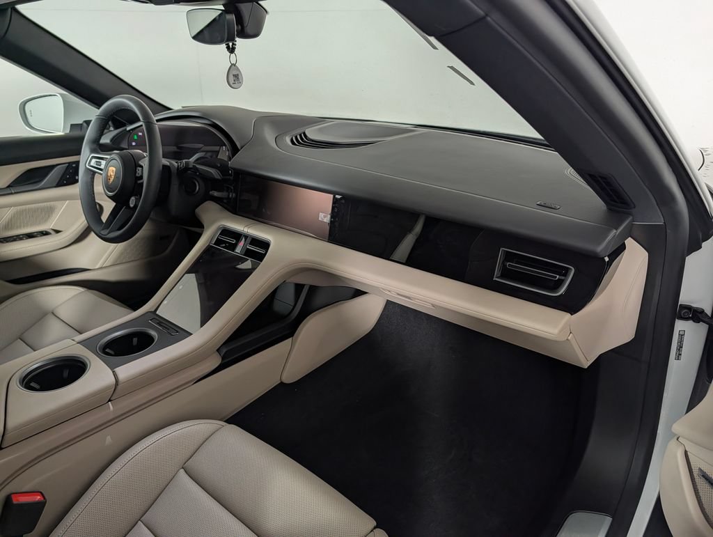 New 2026 Porsche Taycan AWD/4WD image 19