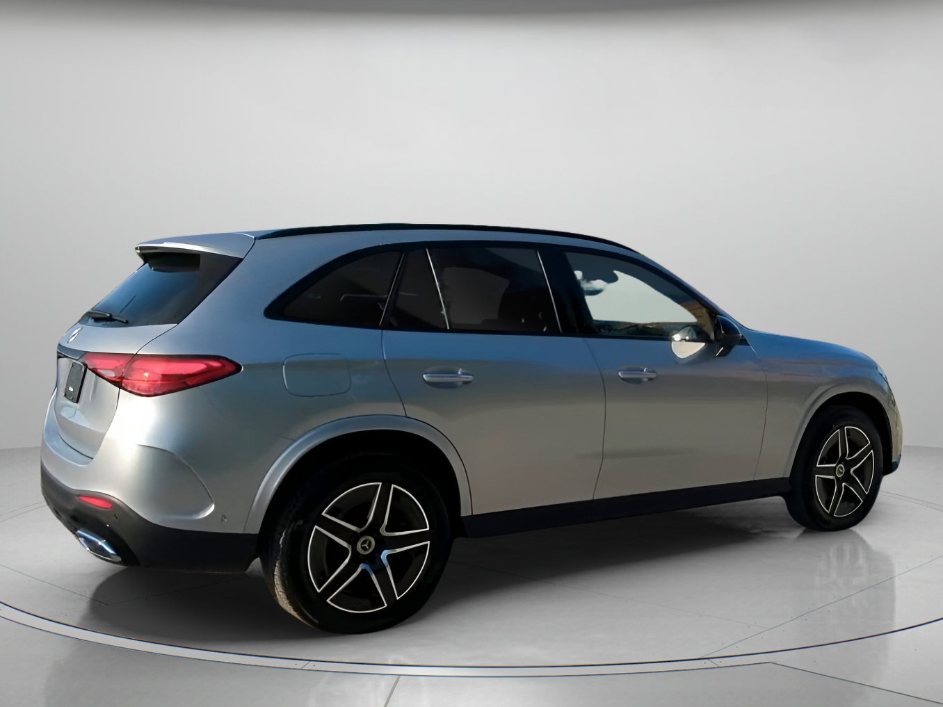 Used 2026 Mercedes-Benz GLC 300 image 28