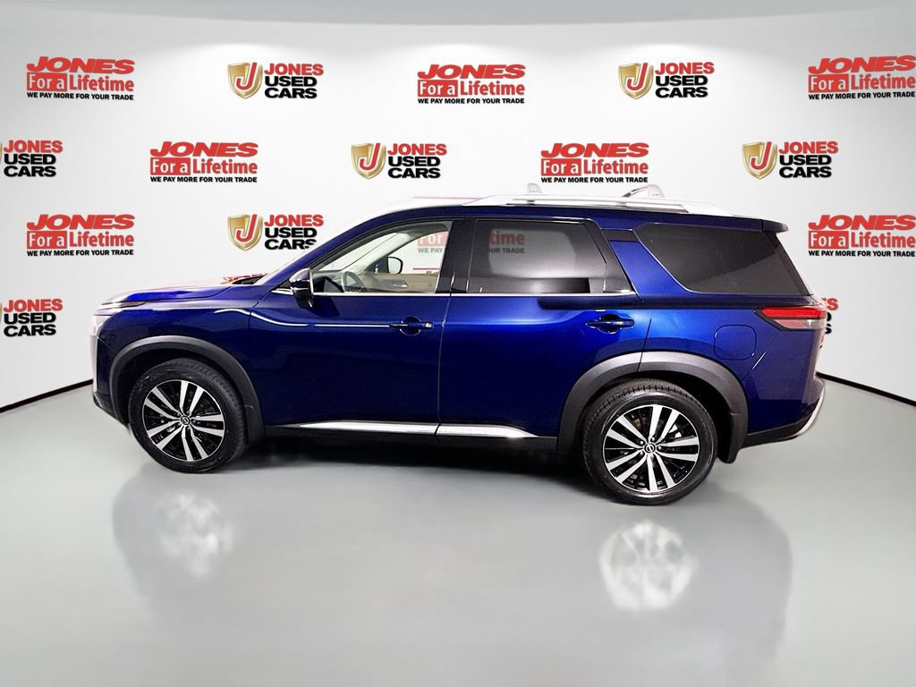 Certified 2025 Nissan Pathfinder Platinum AWD/4WD image 17