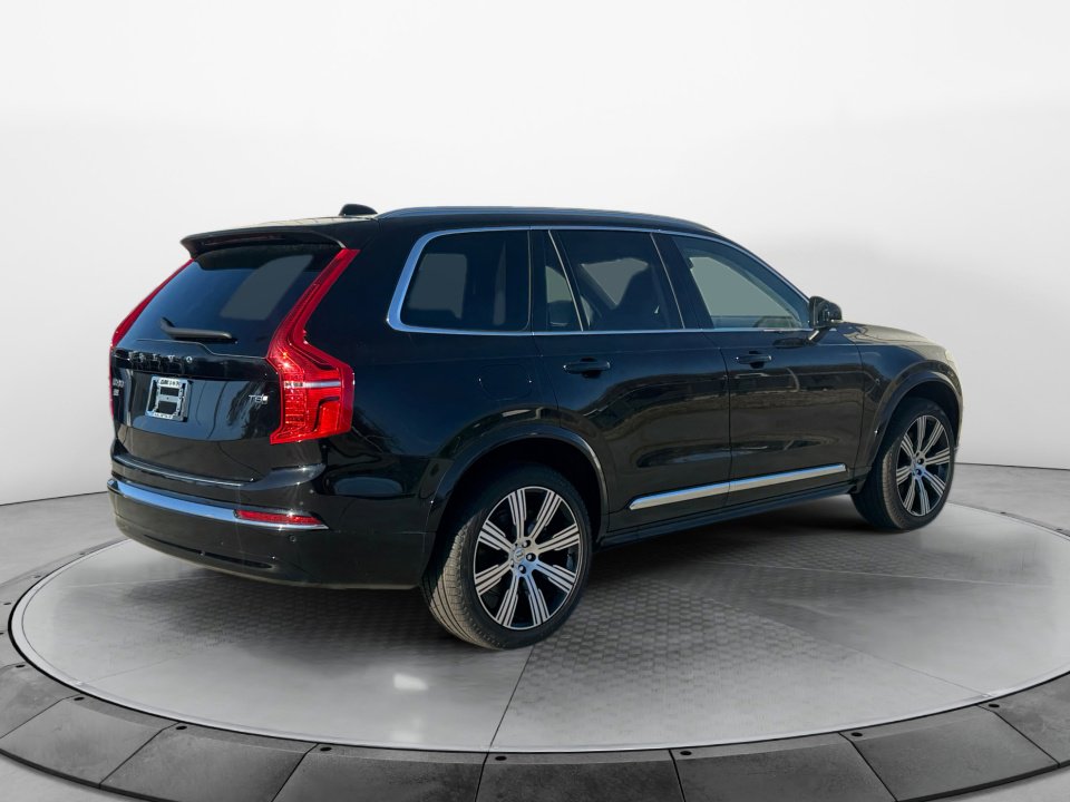New 2025 Volvo XC90 T8 Plus w/ Protection Package Premier image 7