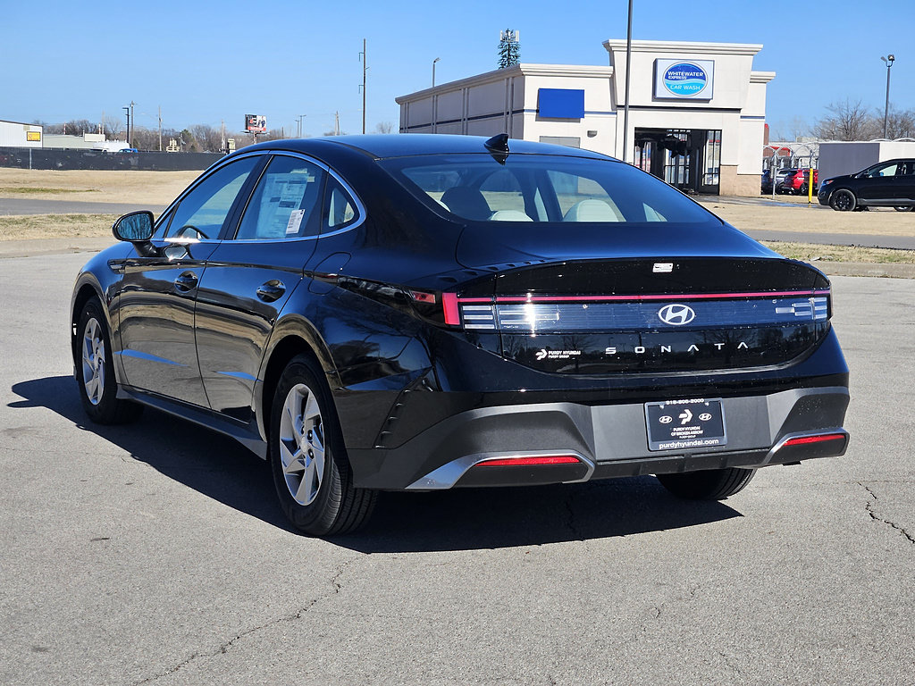 New 2026 Hyundai Sonata SE FWD image 5