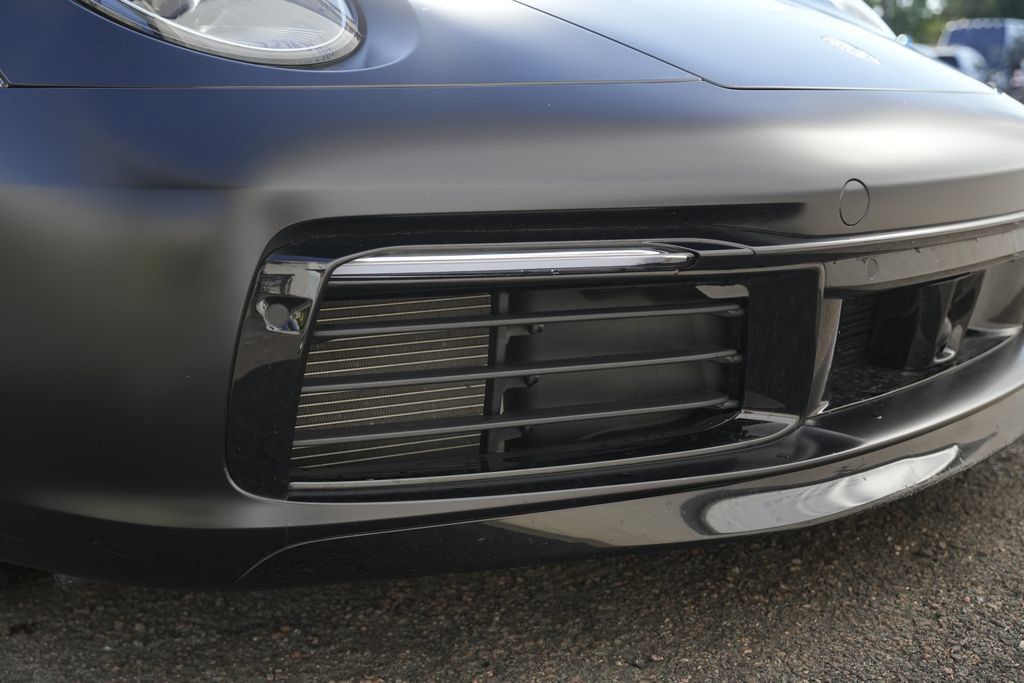 Used 2020 Porsche 911 Carrera 4S AWD/4WD image 32