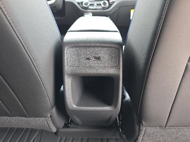 Used 2024 Buick Envista Sport Touring w/ Convenience I Package FWD image 23