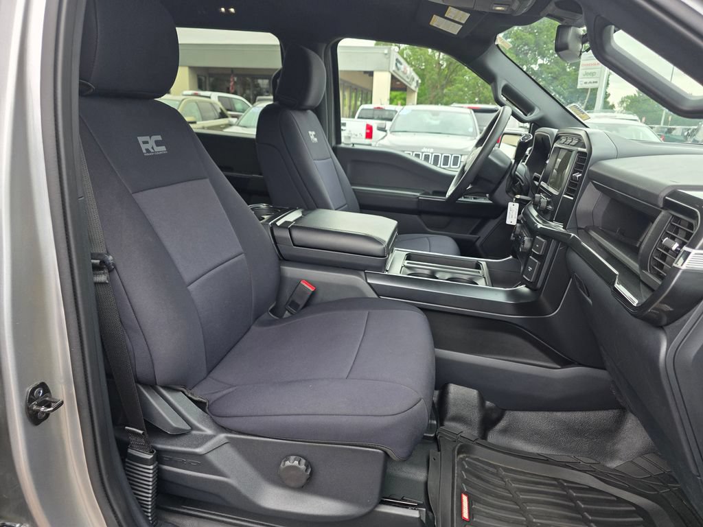 Used 2022 Ford F150 XL w/ STX Black Appearance Package AWD/4WD image 21