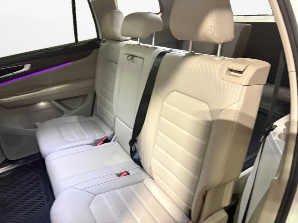 Certified 2026 Volkswagen Atlas SEL AWD/4WD image 12