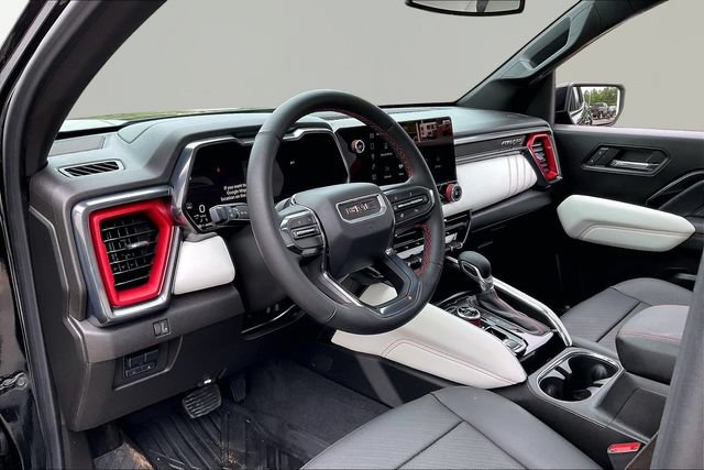Used 2024 GMC Canyon AT4X AWD/4WD image 12