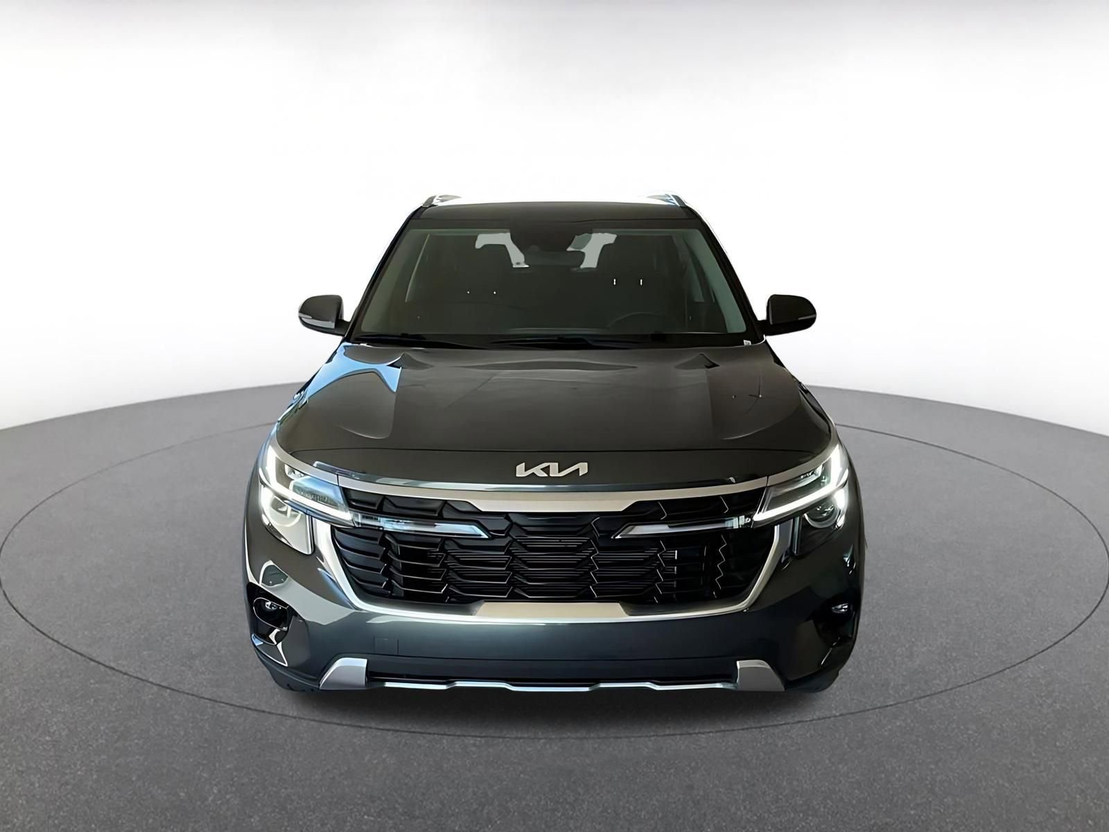 Used 2025 Kia Seltos S FWD image 4