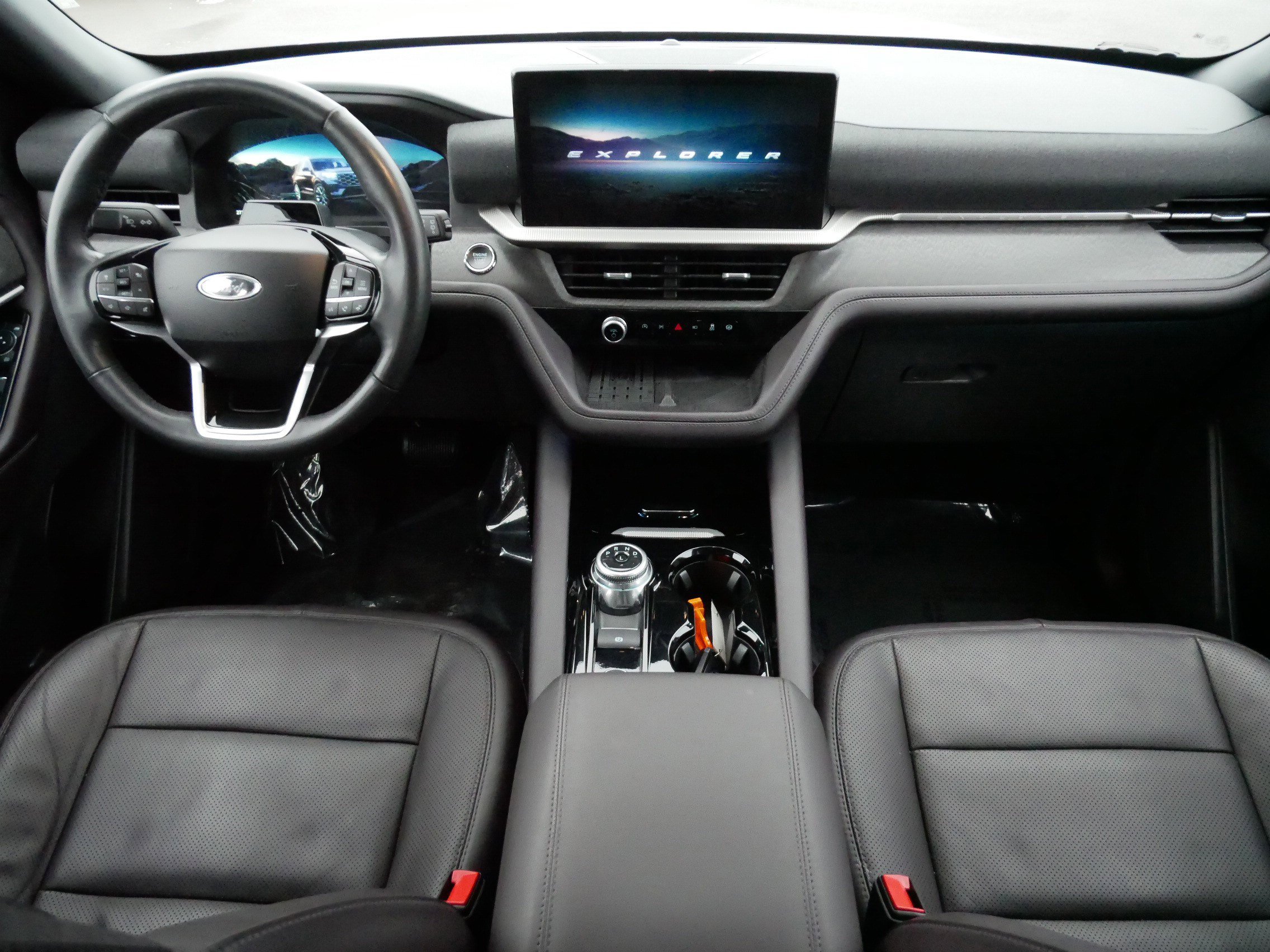 Used 2025 Ford Explorer Platinum w/ LUX Leather Package AWD/4WD image 10