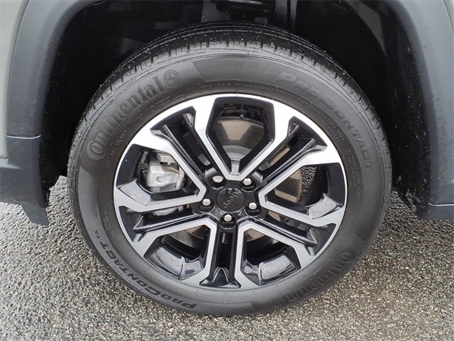 Used 2023 Jeep Compass Limited image 10