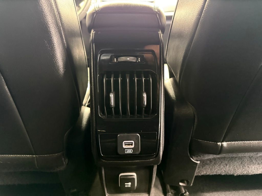 Used 2023 Jeep Compass Limited image 26