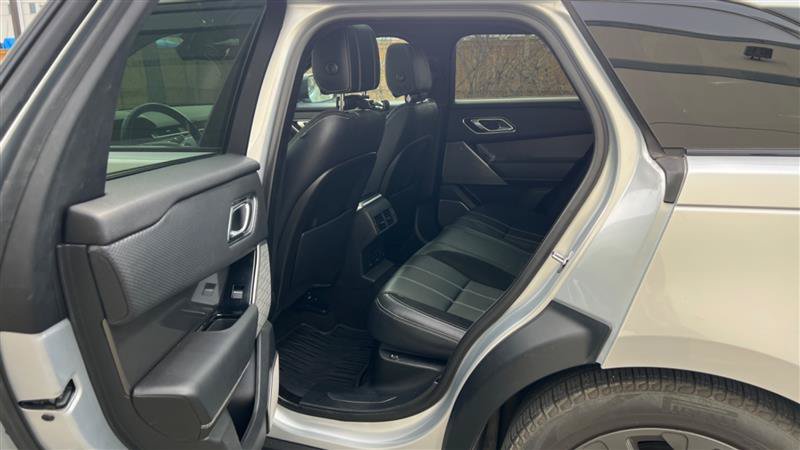 Used 2018 Land Rover Range Rover Velar S AWD/4WD image 51