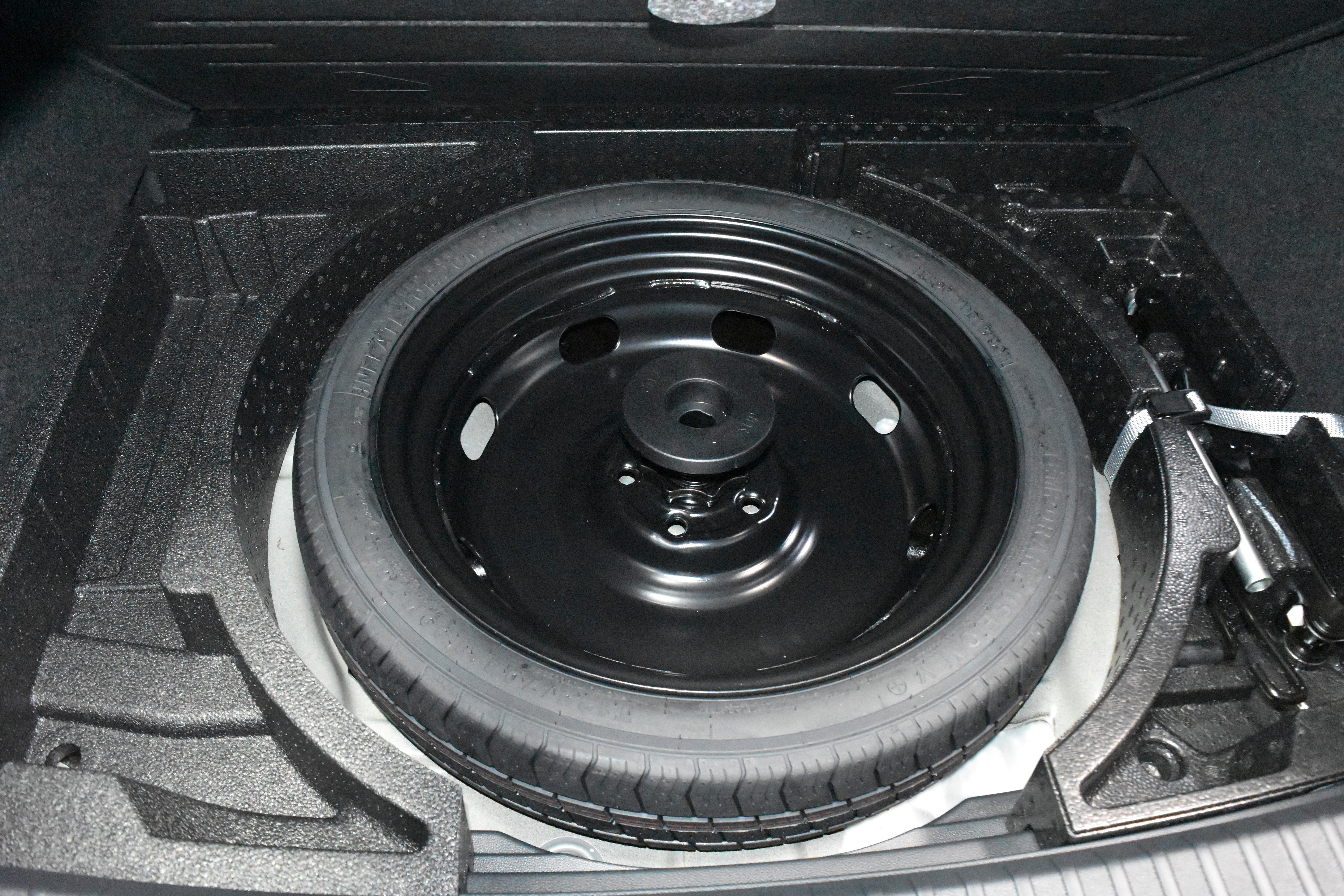 New 2026 Volkswagen Taos S image 23