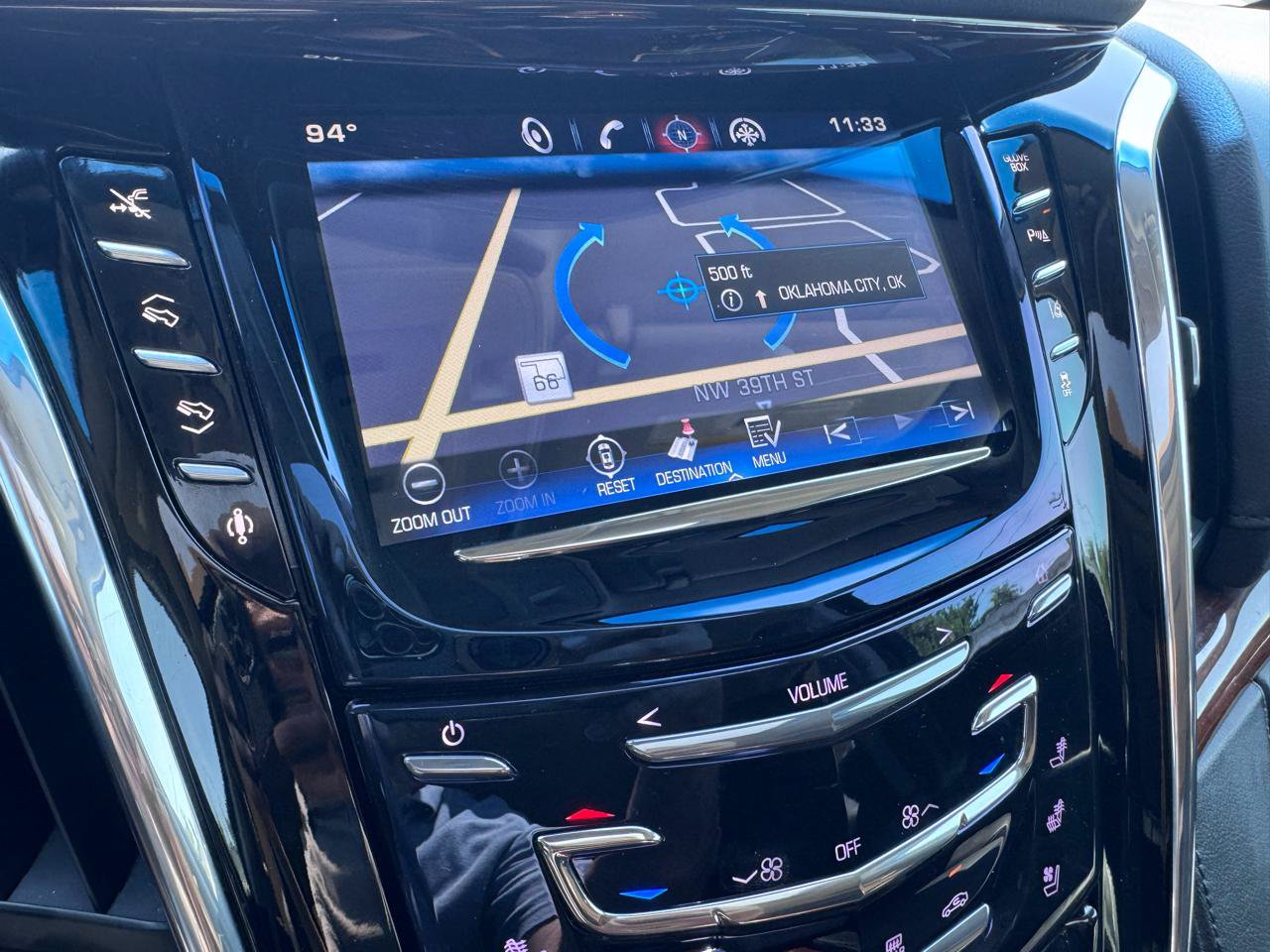Used 2015 Cadillac Escalade Premium RWD image 30