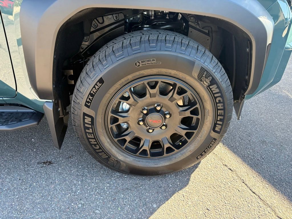 Used 2025 Toyota 4Runner TRD Off-Road image 37