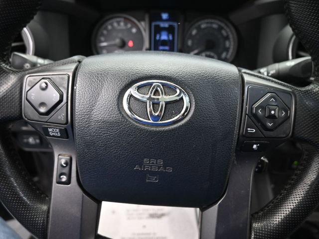 Used 2016 Toyota Tacoma TRD Off-Road w/ Premium & Technology Package AWD/4WD image 15