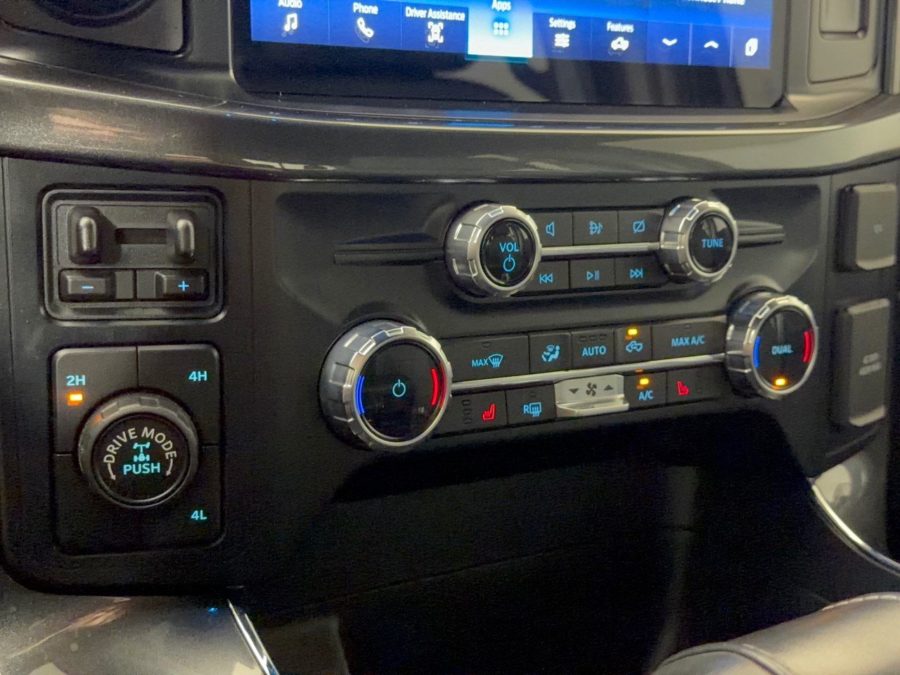 Used 2022 Ford F150 XLT w/ Equipment Group 302A High AWD/4WD image 22