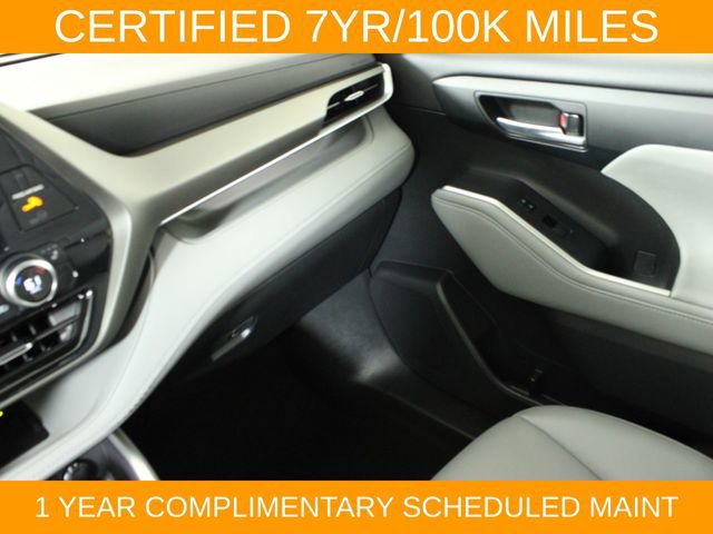 Used 2023 Toyota Highlander XLE AWD/4WD image 16