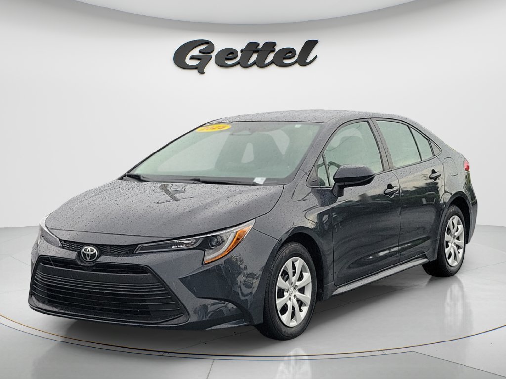 Used 2025 Toyota Corolla LE