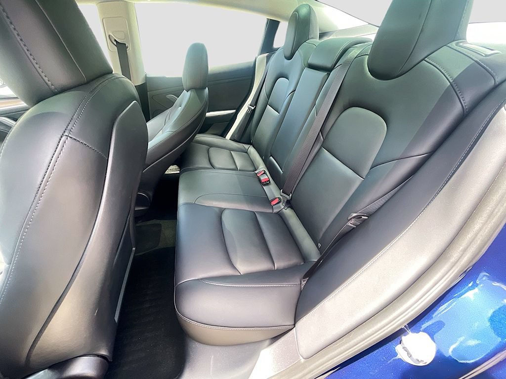 Used 2022 Tesla Model 3 Standard Range RWD image 24
