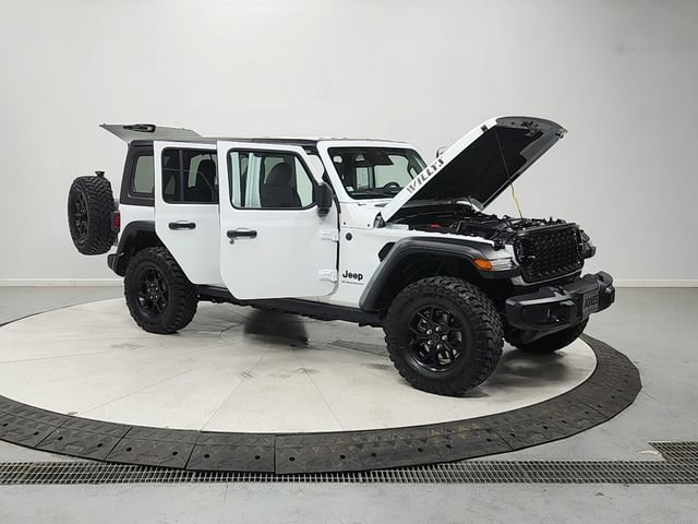 Used 2025 Jeep Wrangler Unlimited Sport AWD/4WD image 9