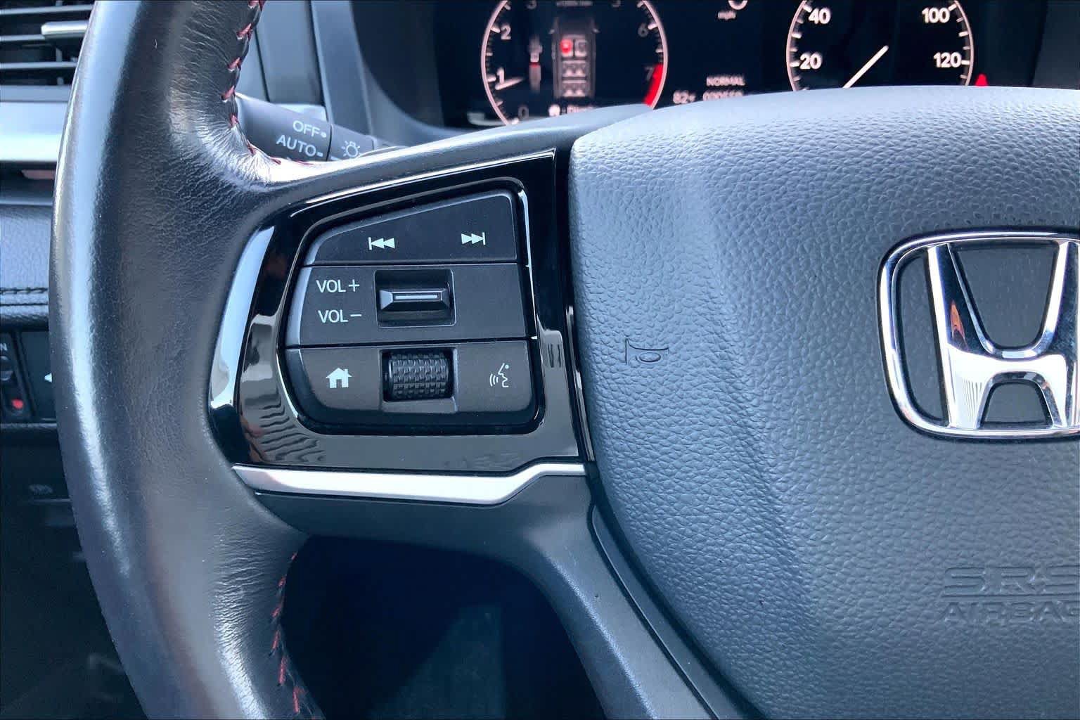 Used 2025 Honda Odyssey Sport-L image 24