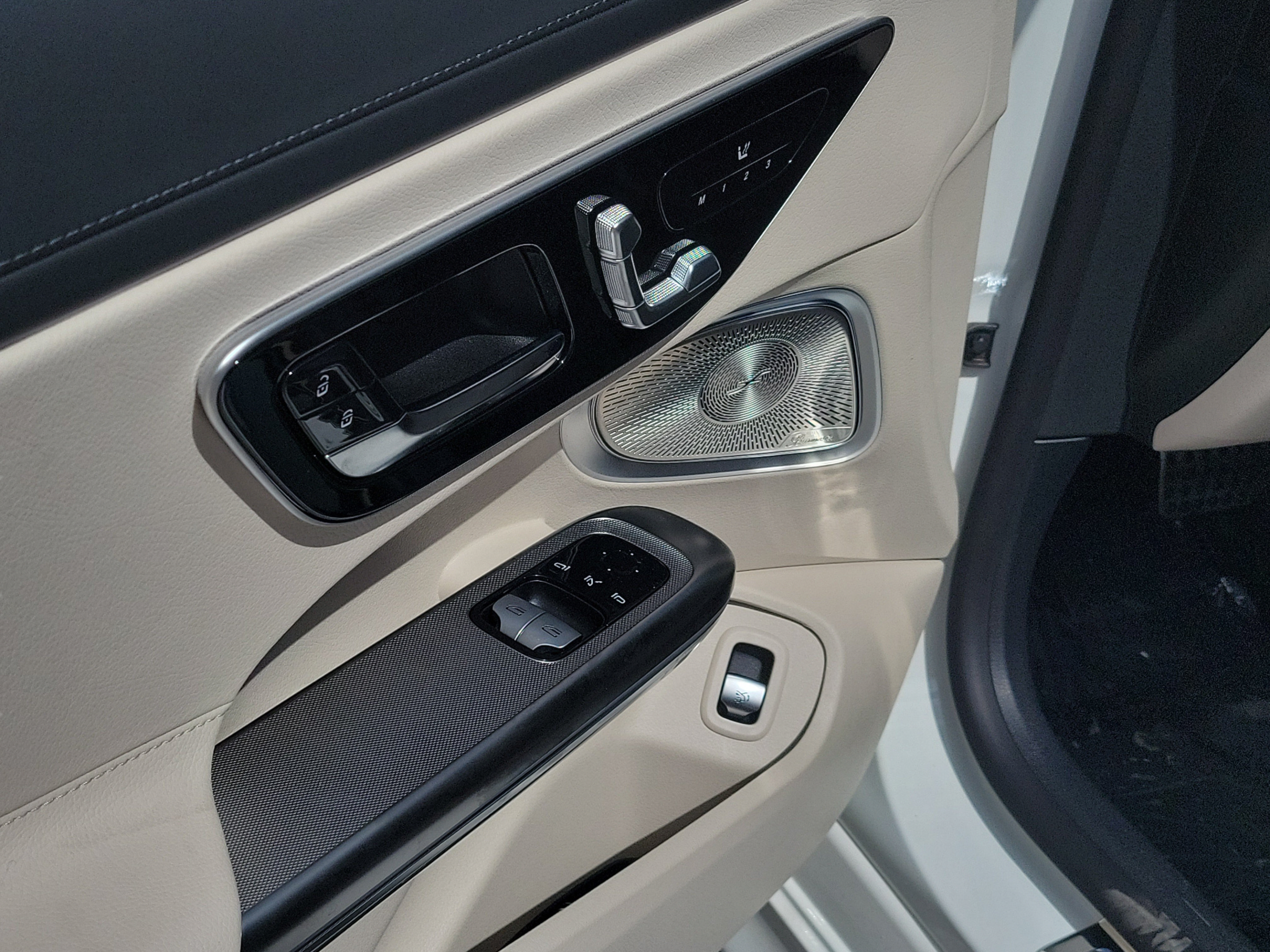New 2026 Mercedes-Benz CLE 300 4MATIC Coupe image 7
