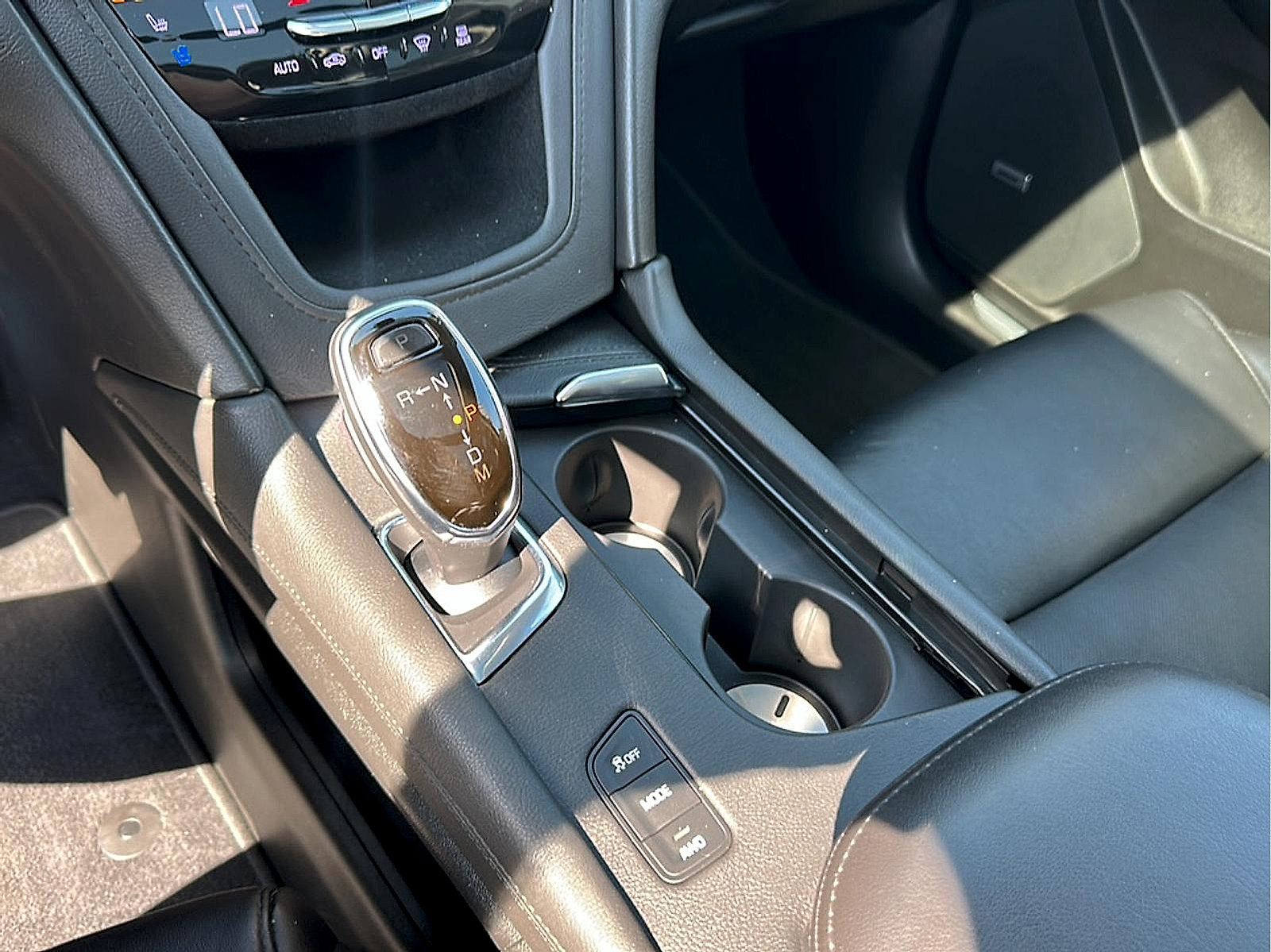 Used 2019 Cadillac XT5 Premium Luxury w/ Driver Assist Package AWD/4WD image 15