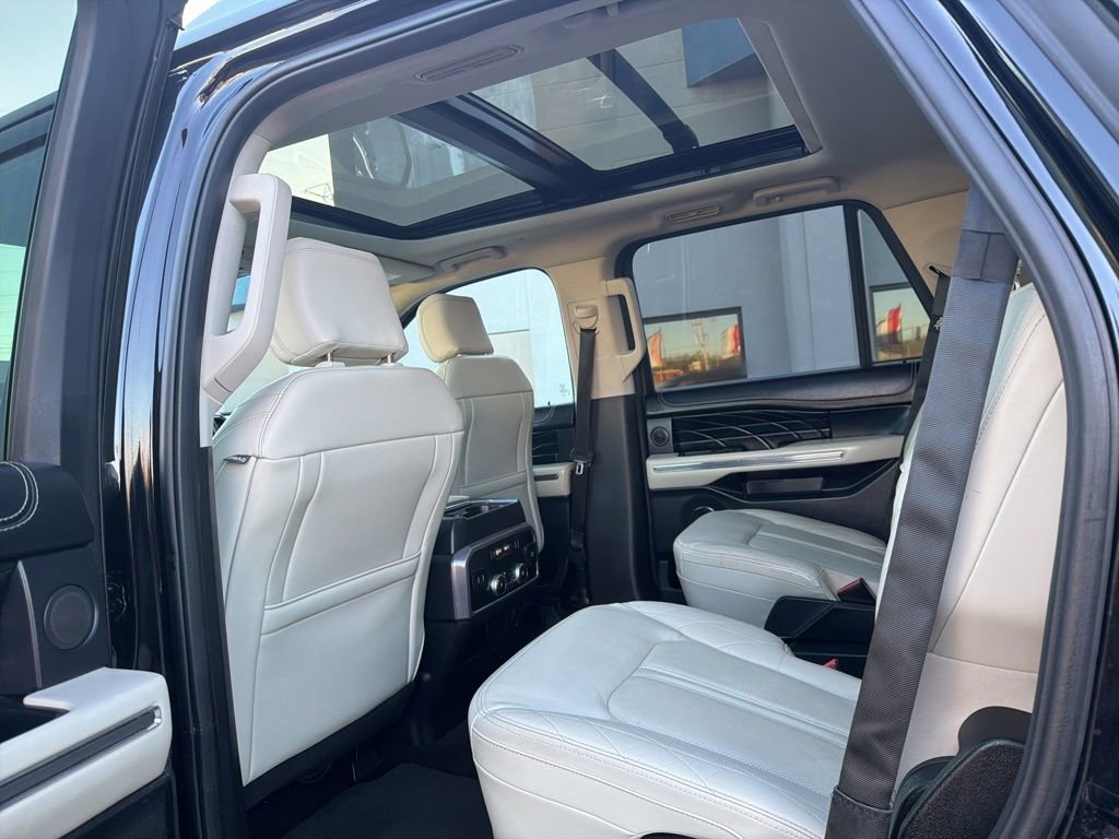 Used 2020 Ford Expedition Platinum image 15